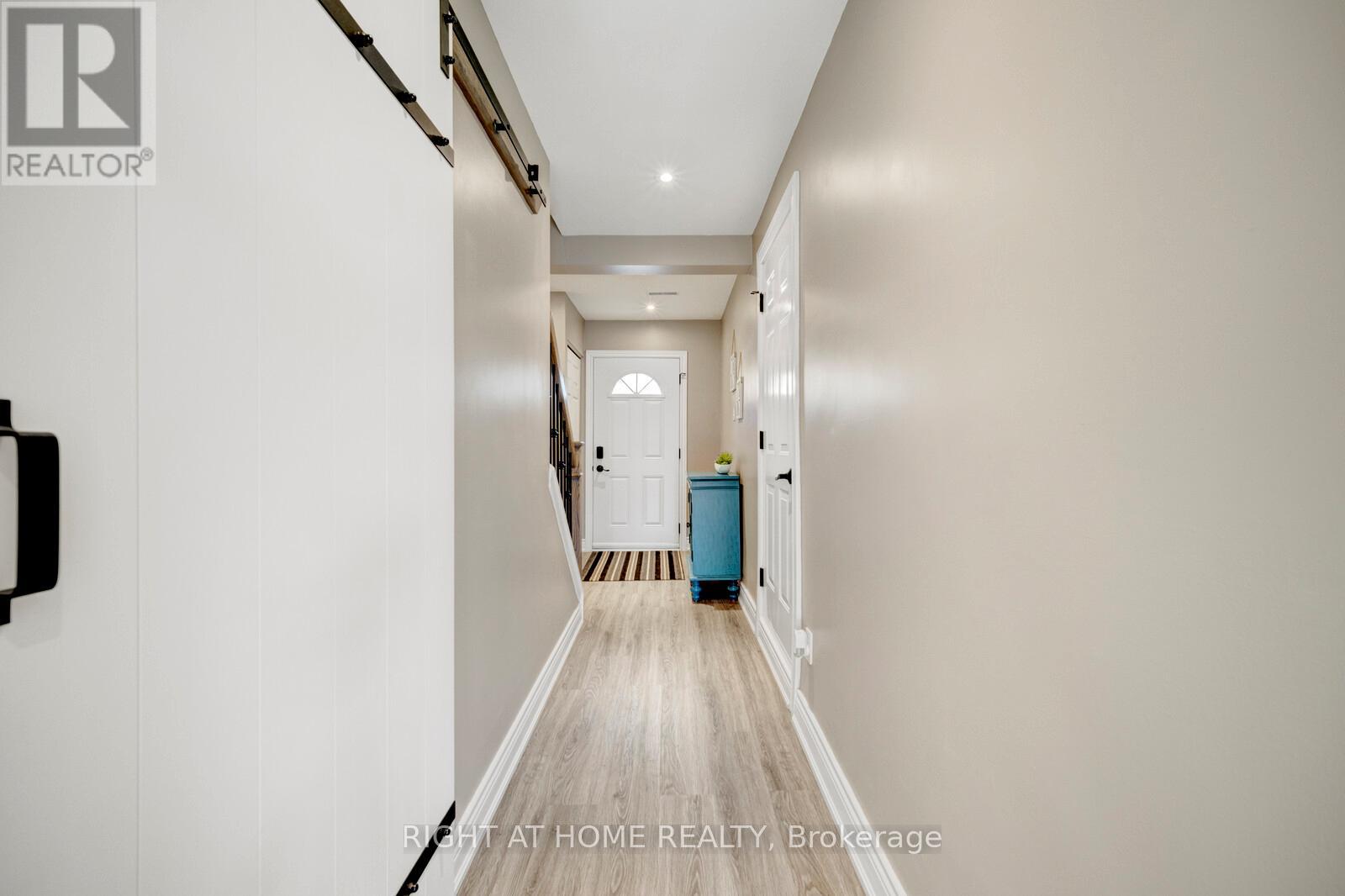 3 - 985 Limeridge Road E, Hamilton, Ontario  L8W 1X9 - Photo 21 - X12972504