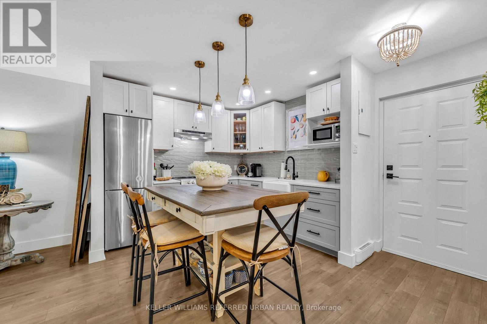 207 - 133 Ontario Street, Cobourg, Ontario  K9A 3B4 - Photo 3 - X12972514