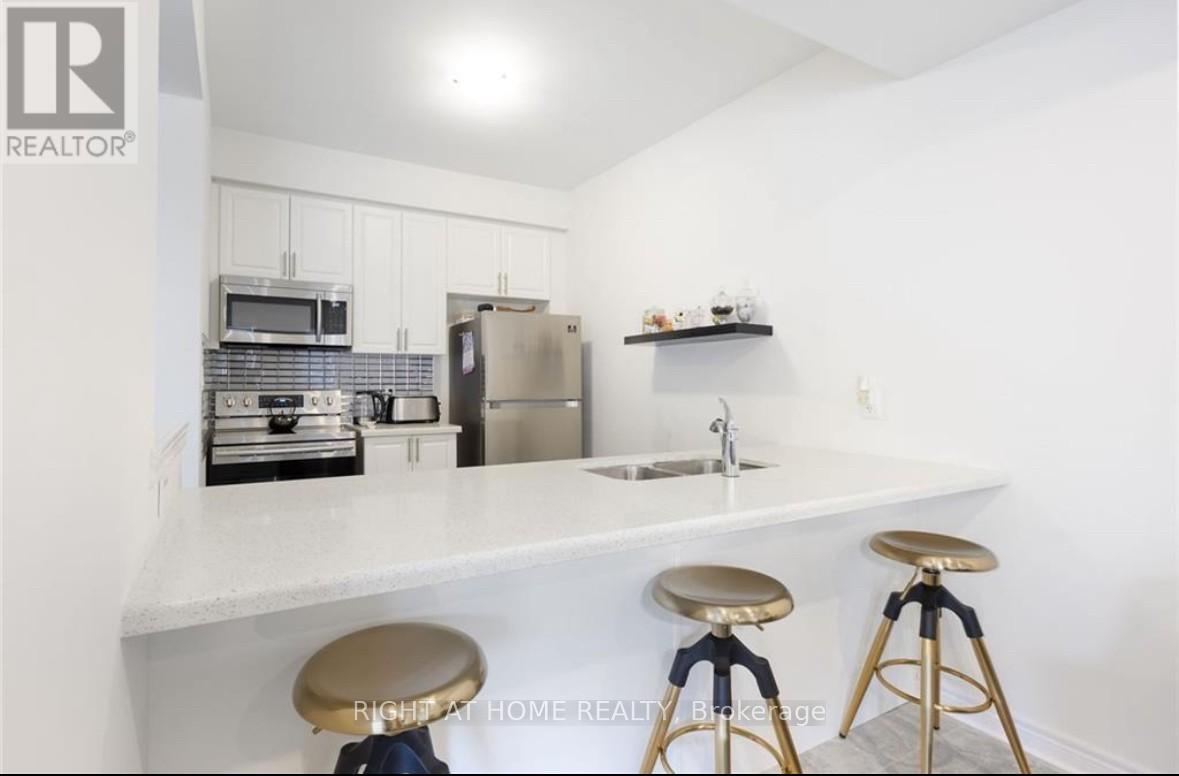 31 Cleland Avenue, Hamilton, Ontario  L5R 0G2 - Photo 9 - X12972516