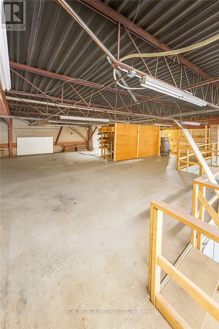 1,2,3 South - 94 Dunkirk Road, St. Catharines, Ontario  L2P 3H4 - Photo 4 - X12972554