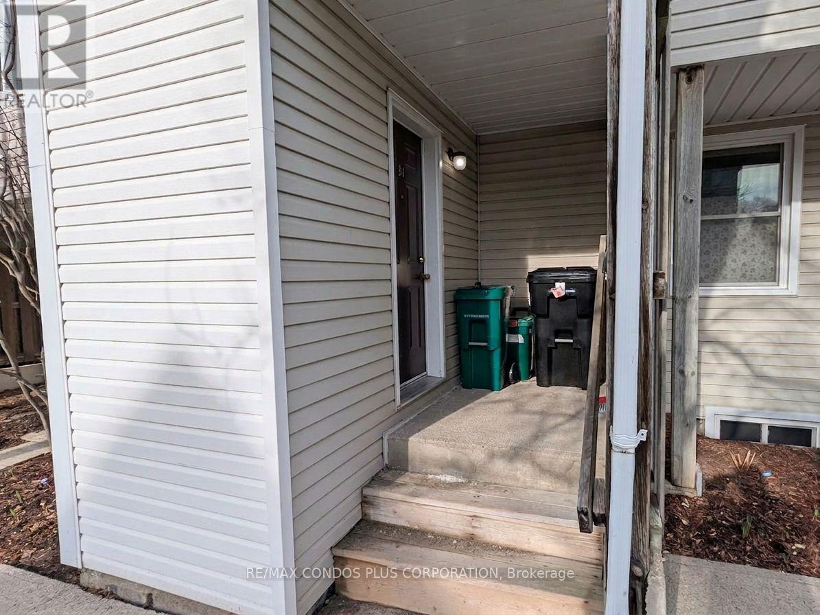 51 - 461 Beechwood Place, Waterloo, Ontario  N2T 2N8 - Photo 21 - X12972602