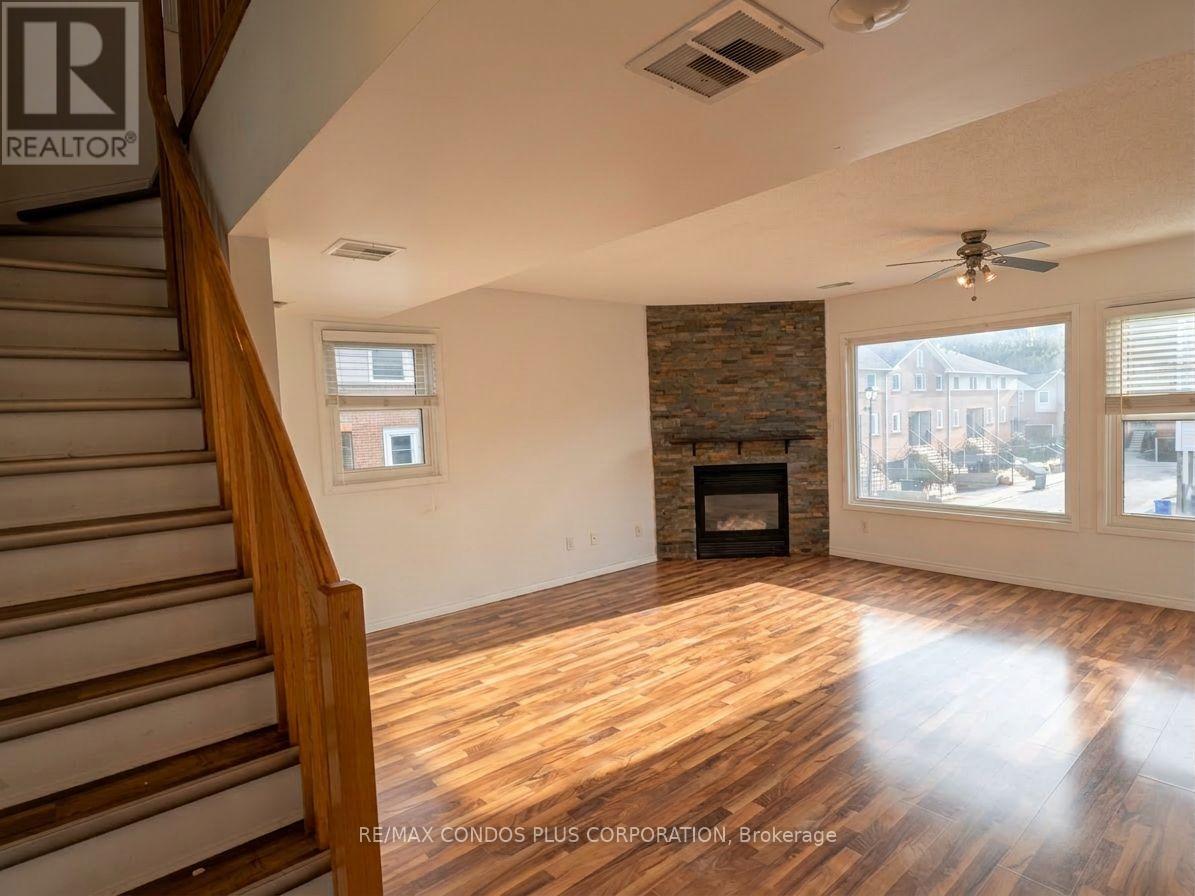 51 - 461 Beechwood Place, Waterloo, Ontario  N2T 2N8 - Photo 4 - X12972602