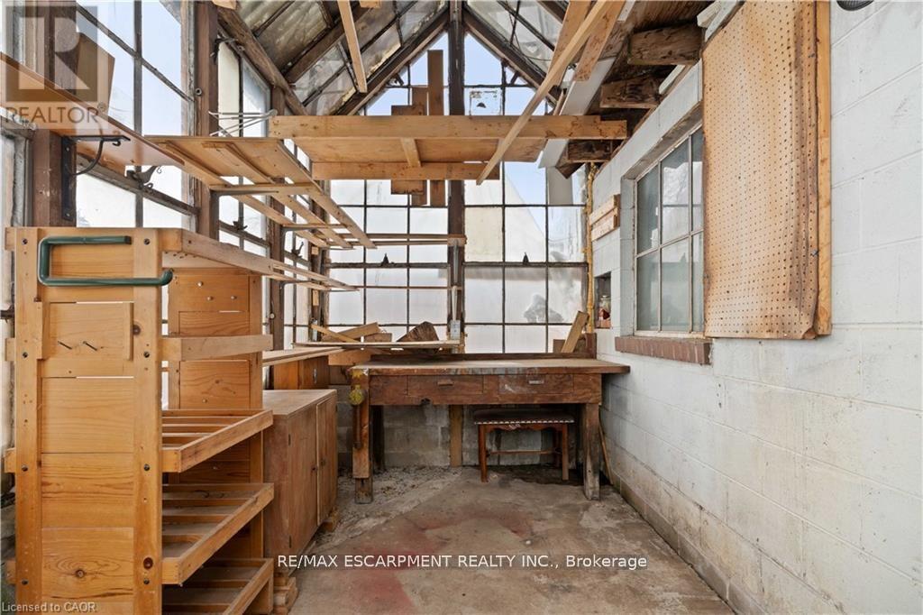 18 Flanders Avenue, St. Catharines, Ontario  L2M 5X3 - Photo 24 - X12972632