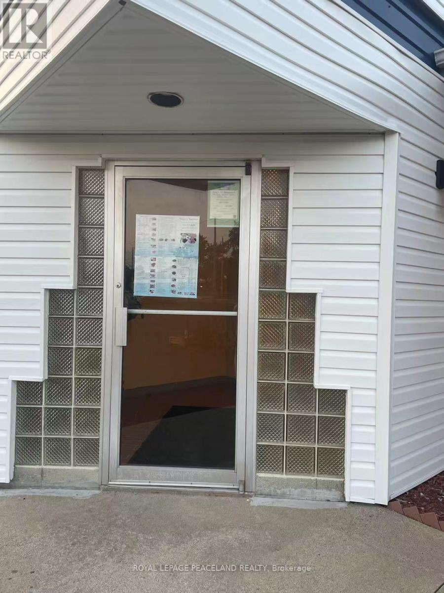 94 King Street E, Lambton Shores, Ontario  N0N 1J0 - Photo 12 - X12972696