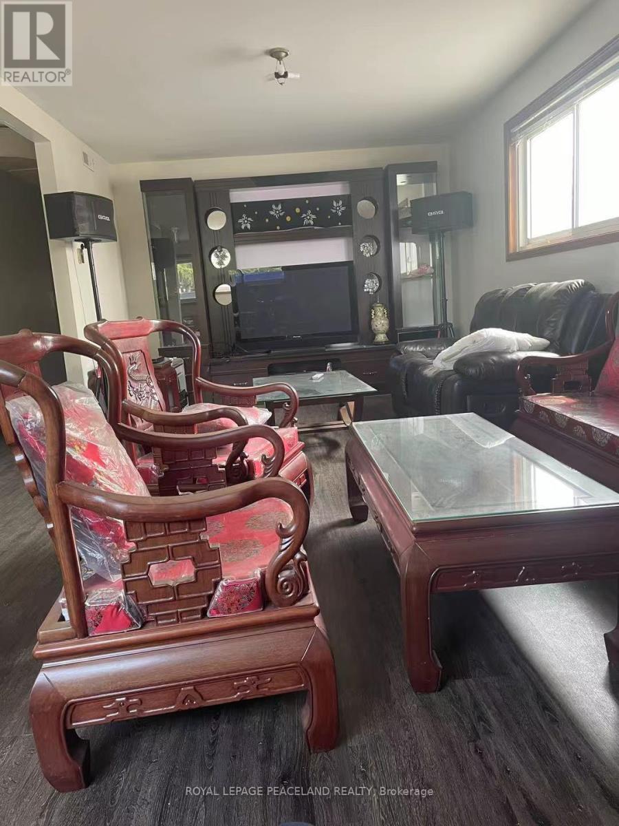 94 King Street E, Lambton Shores, Ontario  N0N 1J0 - Photo 16 - X12972696