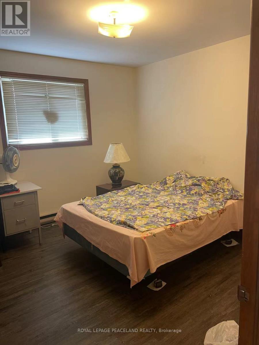 94 King Street E, Lambton Shores, Ontario  N0N 1J0 - Photo 17 - X12972696