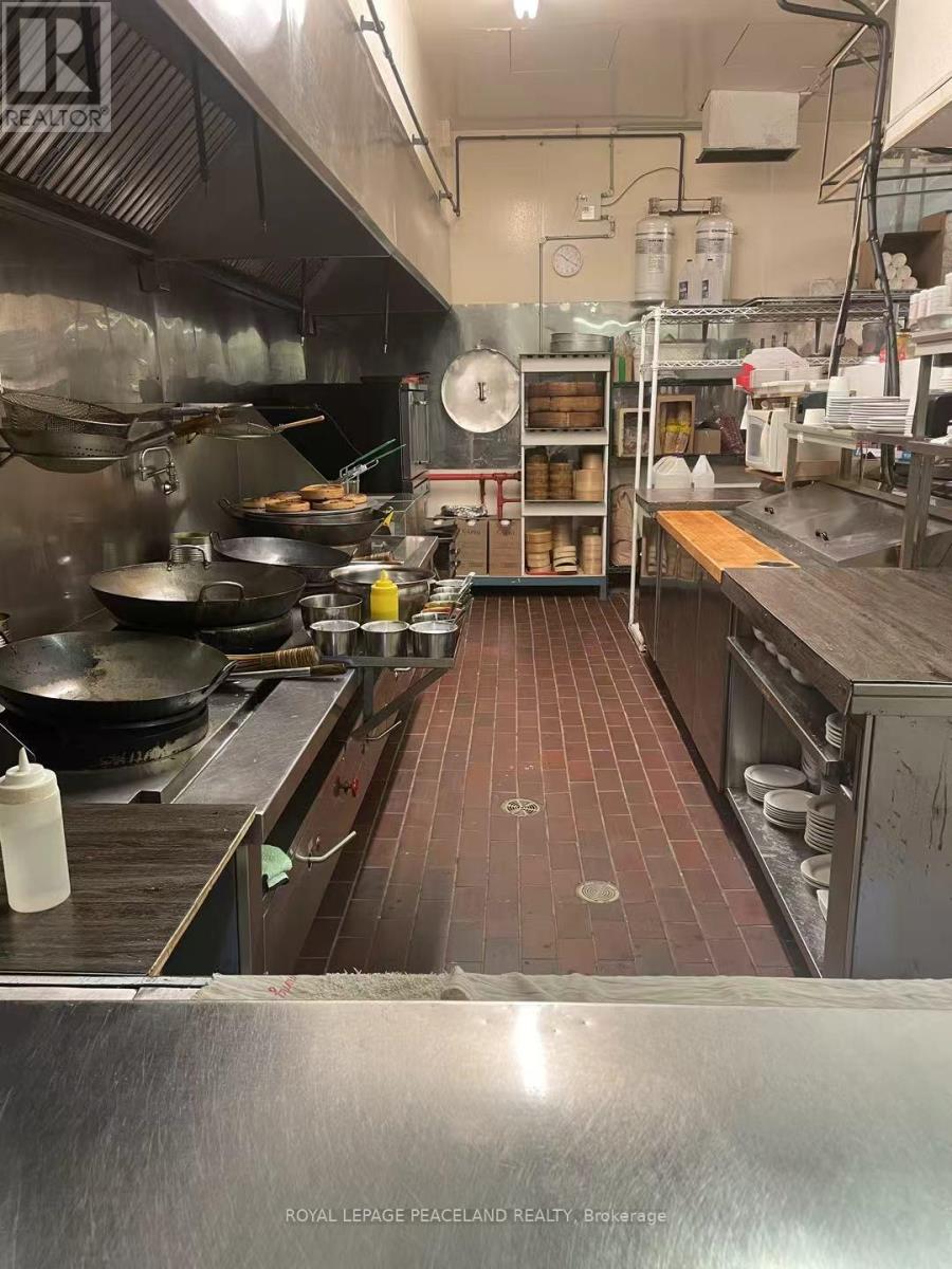 94 King Street E, Lambton Shores, Ontario  N0N 1J0 - Photo 8 - X12972696