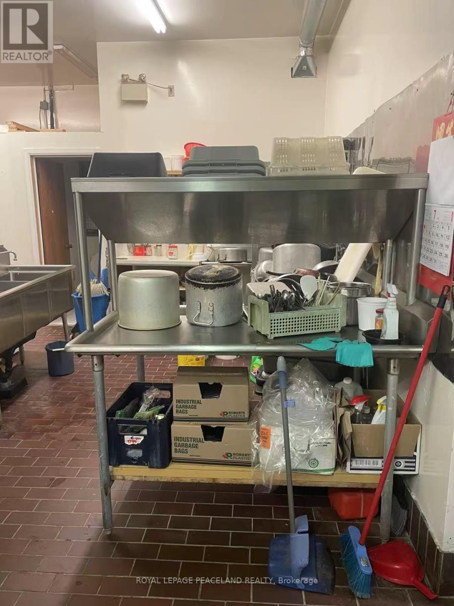 94 King Street E, Lambton Shores, Ontario  N0N 1J0 - Photo 9 - X12972696