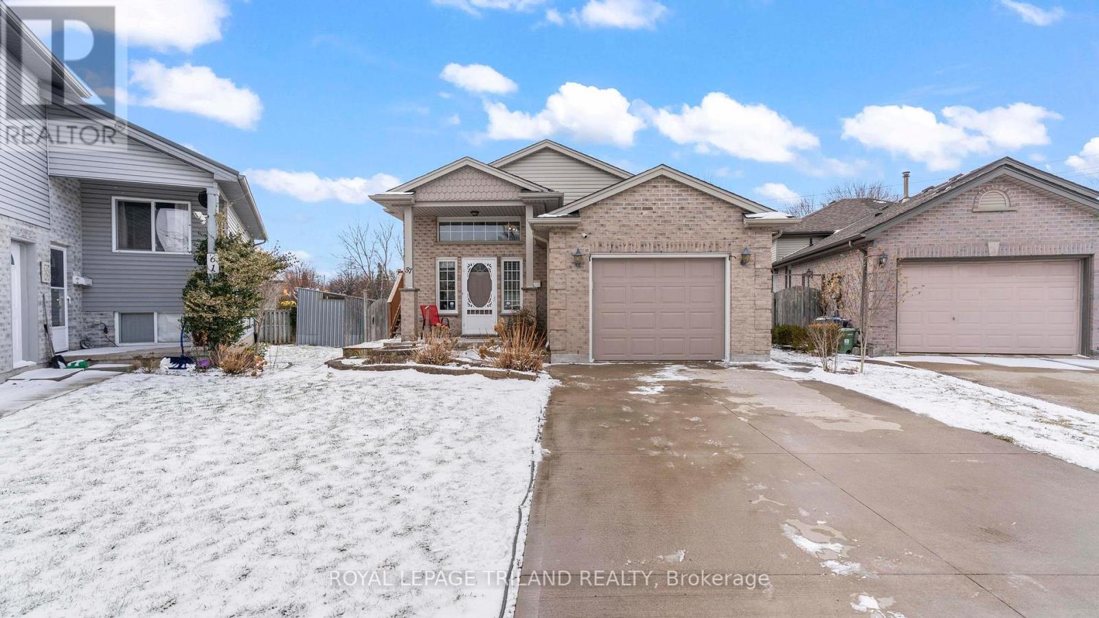 57 Simms Court, London South, Ontario  N5Z 5E7 - Photo 2 - X12900766