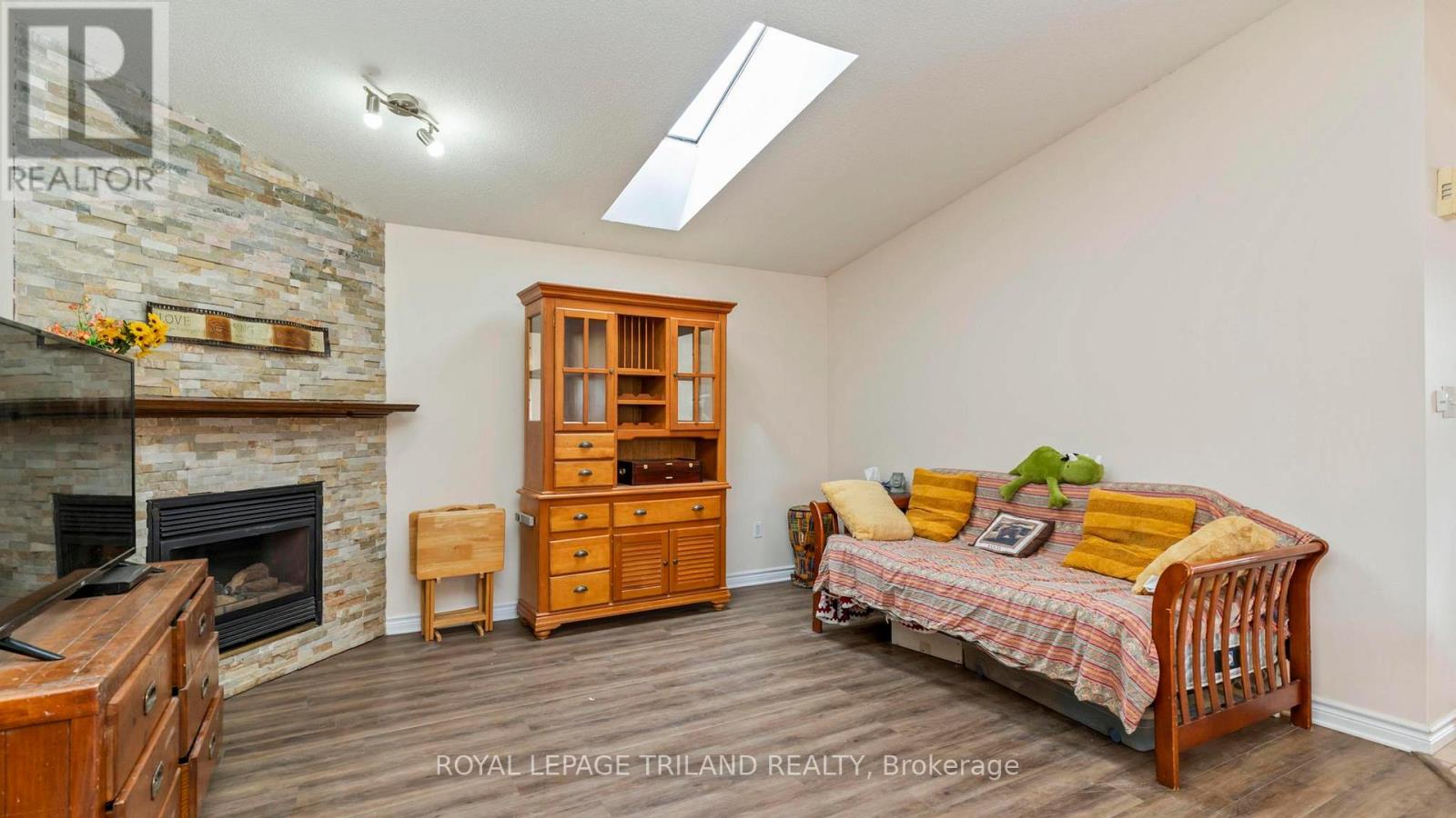 57 Simms Court, London South, Ontario  N5Z 5E7 - Photo 10 - X12900766