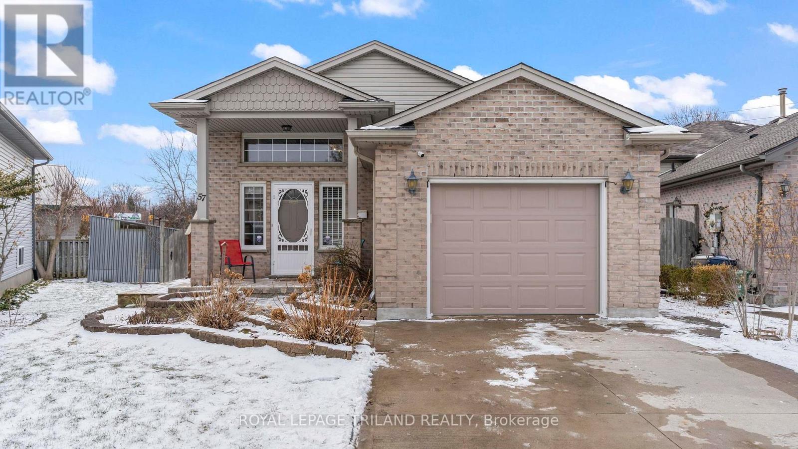 57 Simms Court, London South, Ontario  N5Z 5E7 - Photo 3 - X12900766