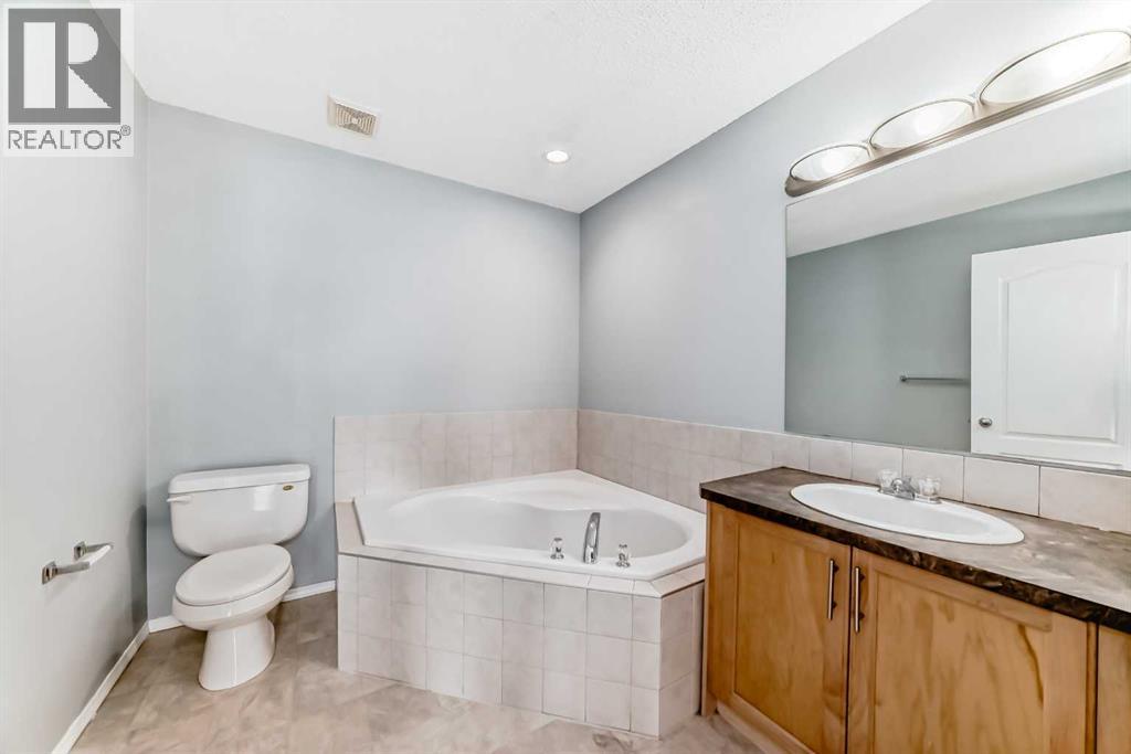 120 Springmere Grove, Chestermere, Alberta  T1X 0B5 - Photo 25 - A2275702