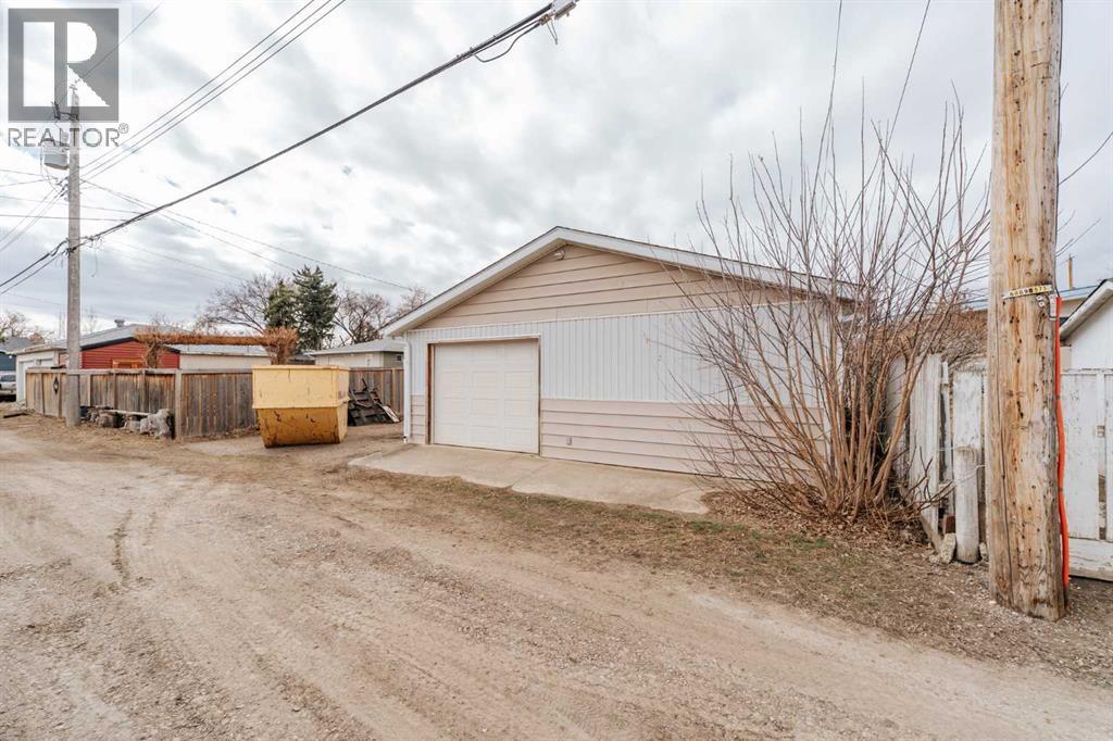 2109 18 Street, Coaldale, Alberta  T1M 1G2 - Photo 44 - A2297498