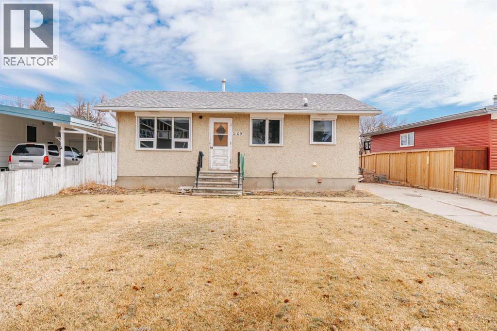 2109 18 Street, Coaldale, Alberta  T1M 1G2 - Photo 5 - A2297498