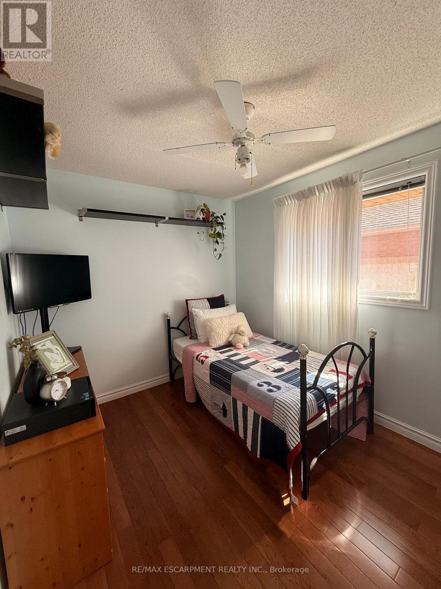 2062 Westmount Drive, Oakville, Ontario  L6M 3P2 - Photo 34 - W12967370