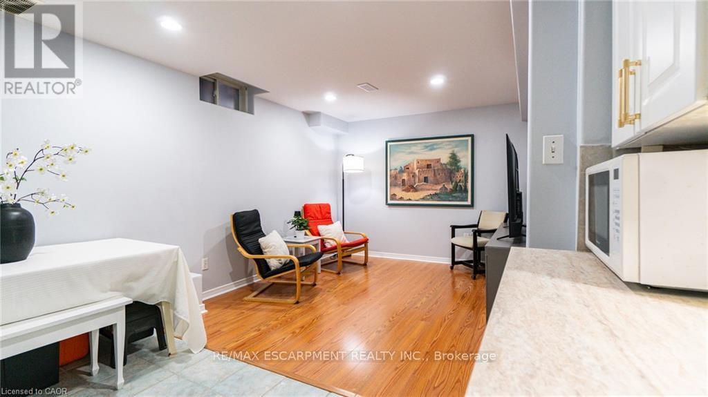 2062 Westmount Drive, Oakville, Ontario  L6M 3P2 - Photo 42 - W12967370