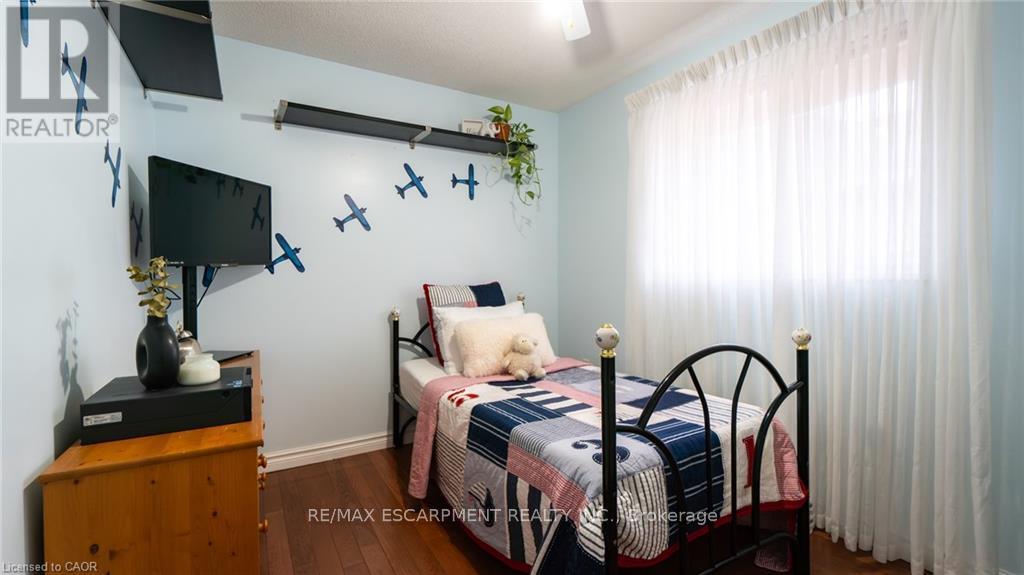 2062 Westmount Drive, Oakville, Ontario  L6M 3P2 - Photo 33 - W12967370