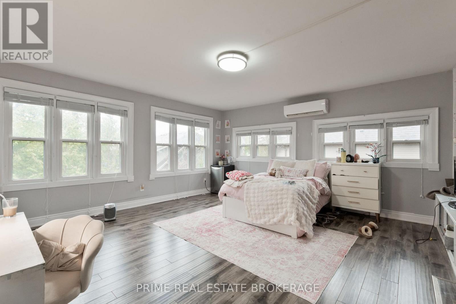 290 Huron Street, London East (East B), Ontario  N6A 2J9 - Photo 15 - X12972802