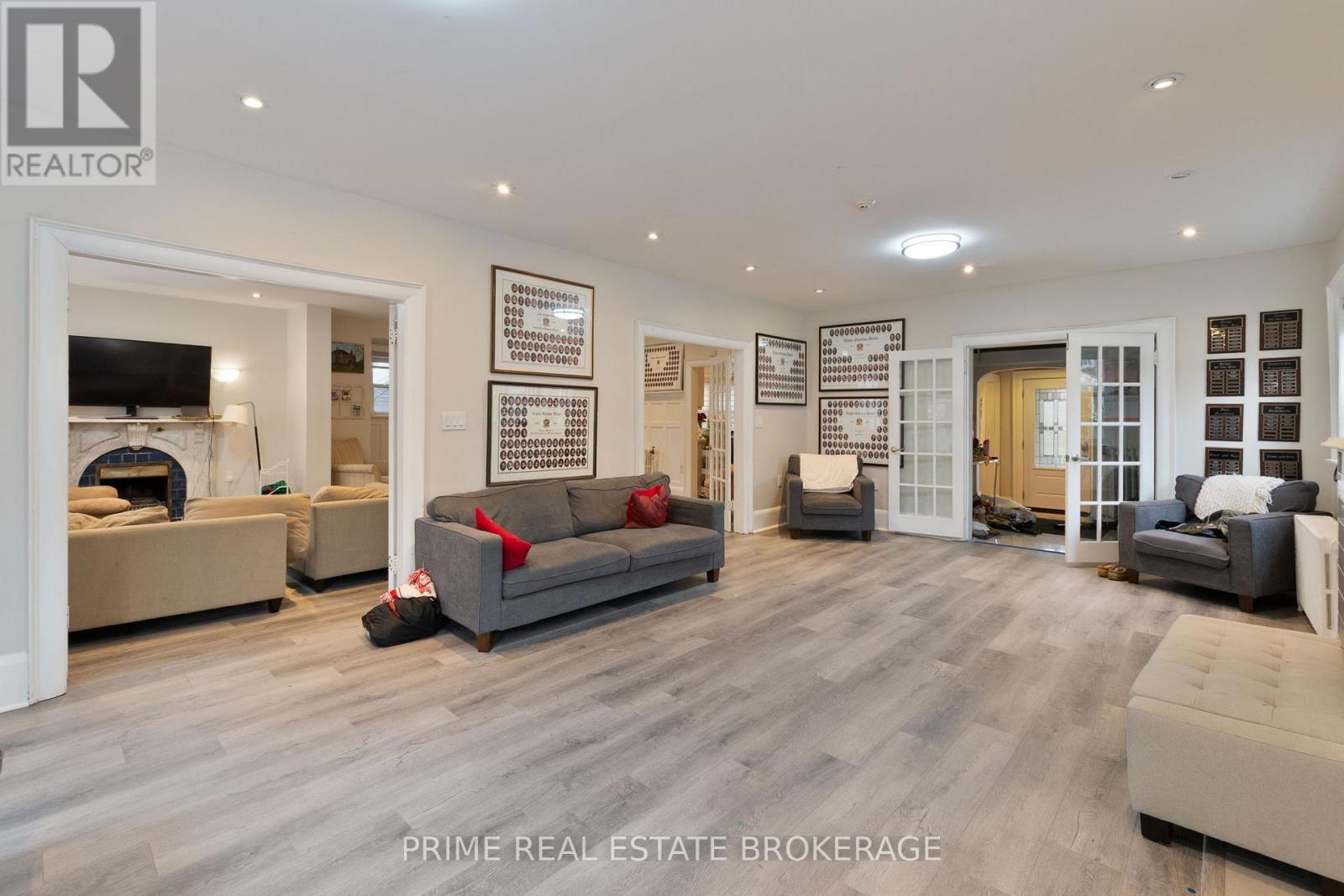 290 Huron Street, London East (East B), Ontario  N6A 2J9 - Photo 4 - X12972802