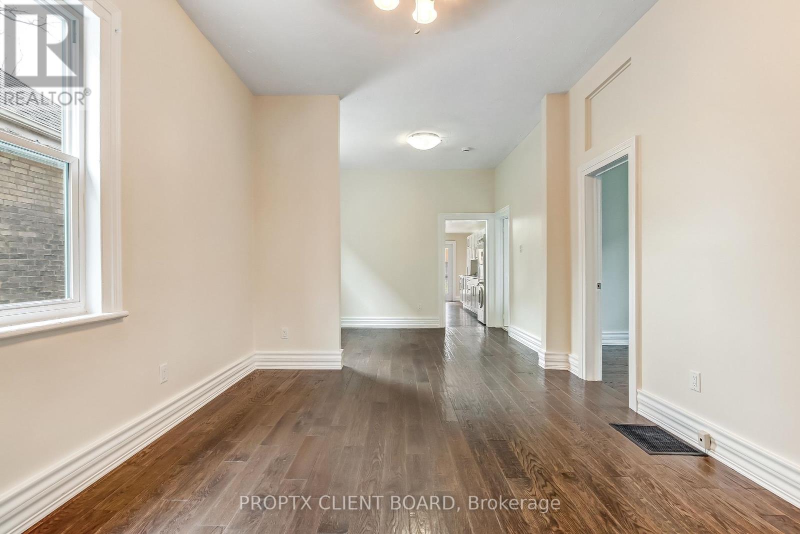 Photo 7 of 22 for 727 Queens Avenue S