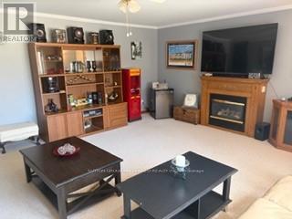 25 Spring Place, Chatham-Kent, Ontario  N7L 4N8 - Photo 5 - X12972808