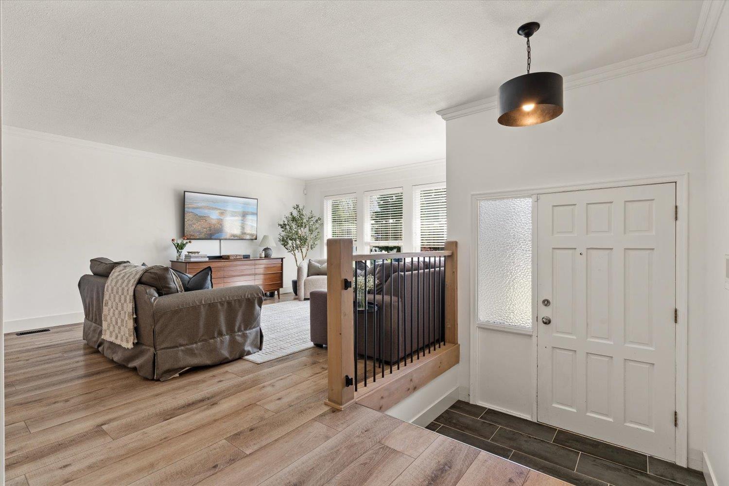 45201 Redwood Avenue, Sardis South, Chilliwack, British Columbia  V2R 1W2 - Photo 8 - R3108392