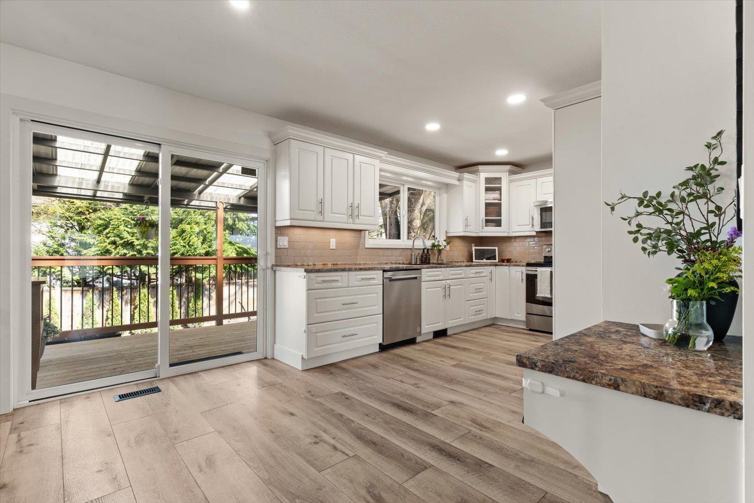 45201 Redwood Avenue, Sardis South, Chilliwack, British Columbia  V2R 1W2 - Photo 16 - R3108392