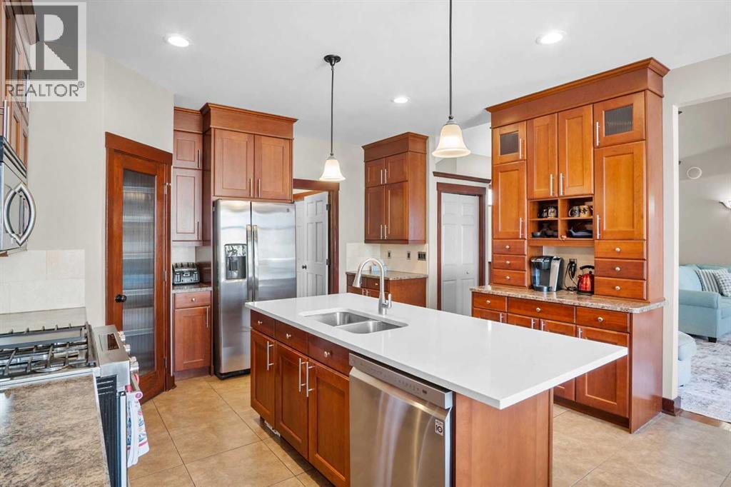 5939 Park Meadows Crescent, Olds, Alberta  T4H 1Y3 - Photo 9 - A2298045