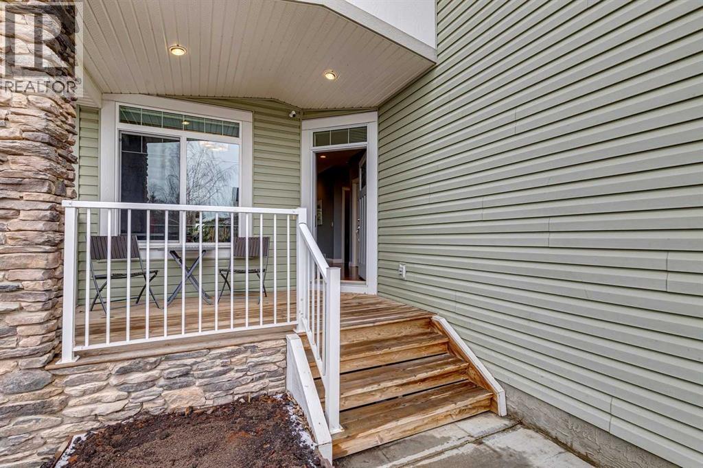 21 Silverado Skies Way SW, Calgary, Alberta  T2X 0K3 - Photo 2 - A2299288