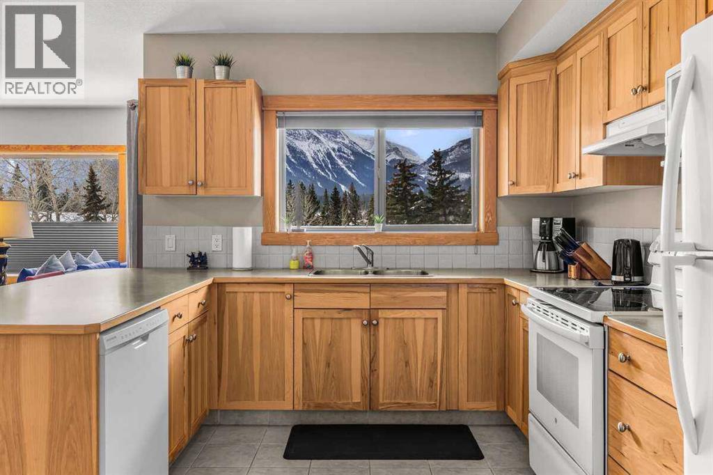 300, 1140 Railway Avenue, Canmore, Alberta  T1W 1P4 - Photo 3 - A2299405