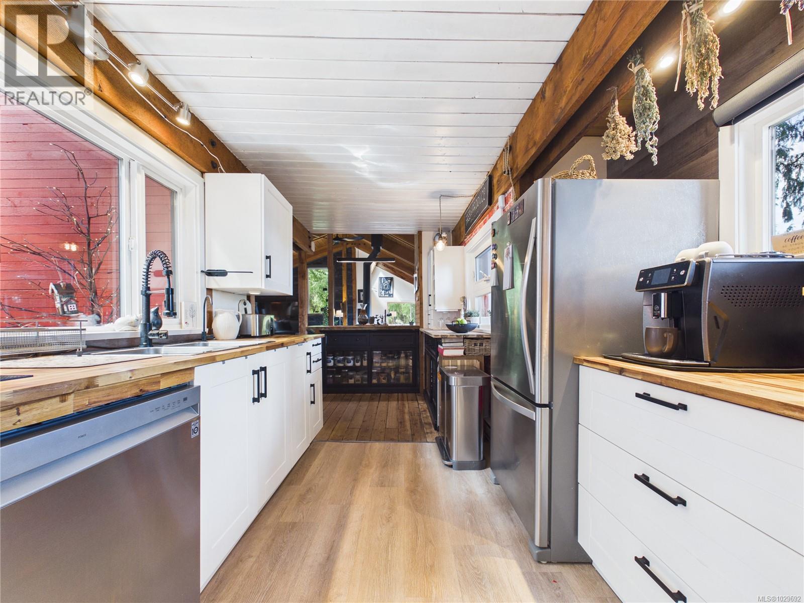 182 Devine Dr, Salt Spring, British Columbia  V8K 2H5 - Photo 23 - 1029692