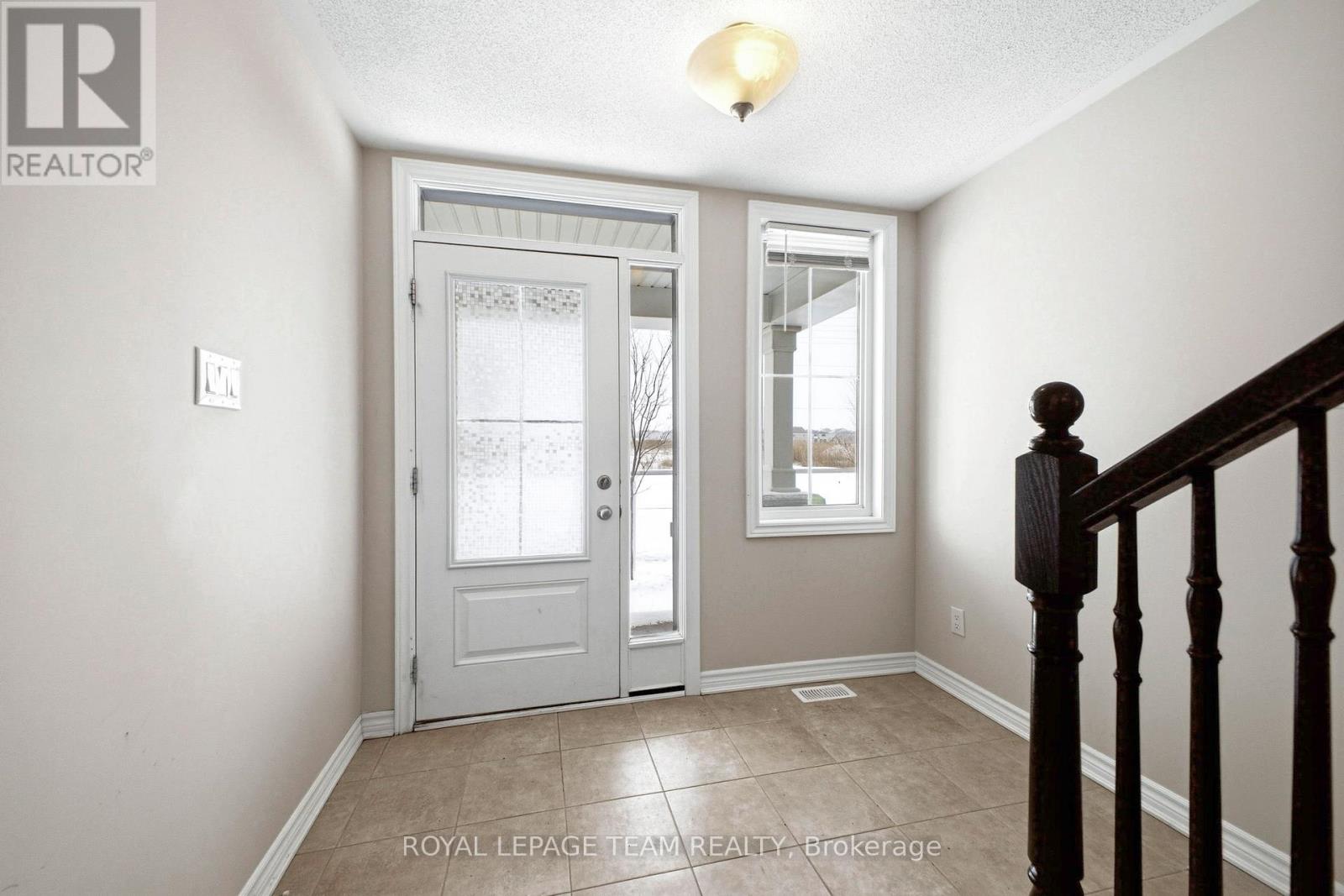 362 Aphelion Crescent, Ottawa, Ontario  K2J 6N4 - Photo 3 - X12972758