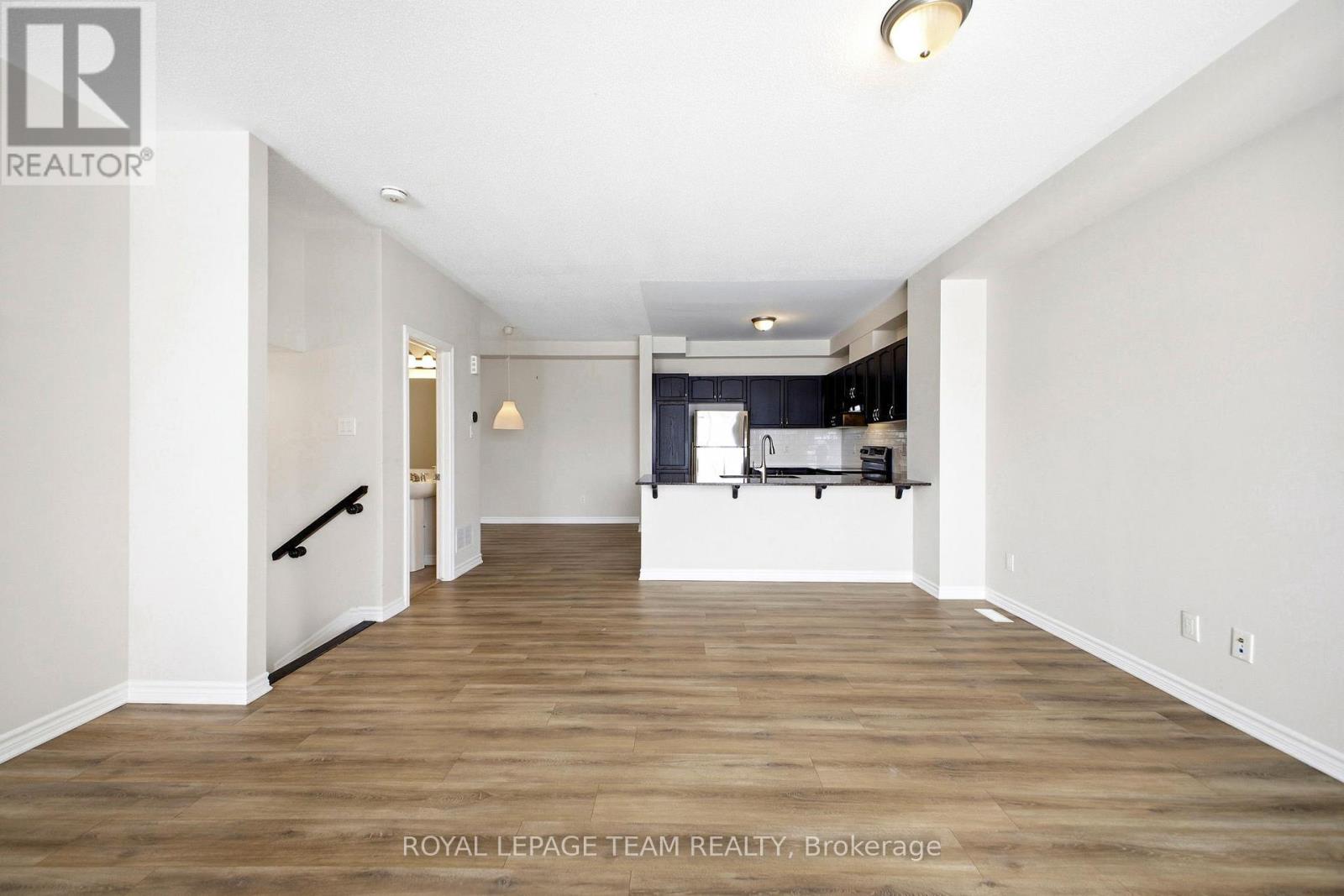 362 Aphelion Crescent, Ottawa, Ontario  K2J 6N4 - Photo 5 - X12972758