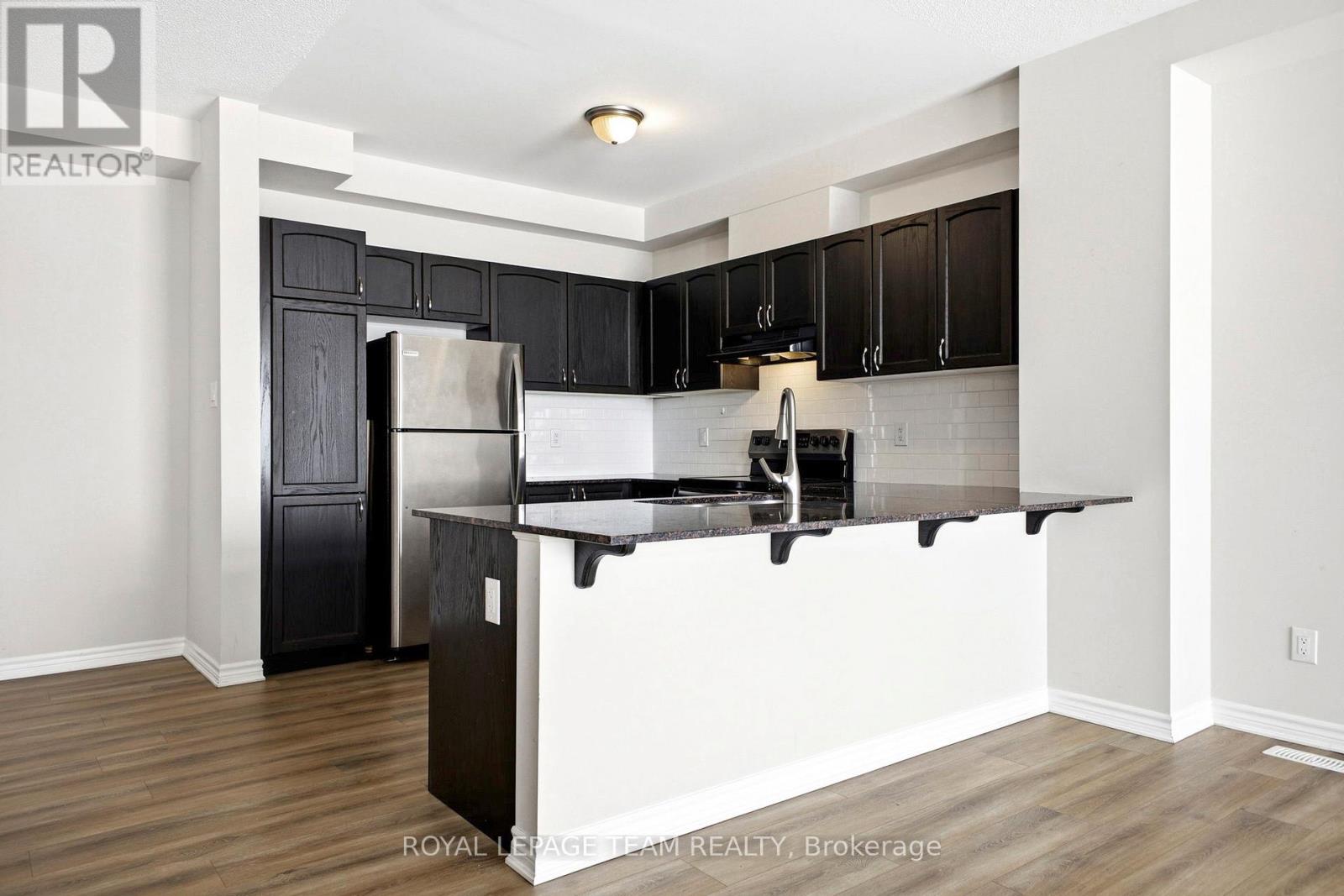 362 Aphelion Crescent, Ottawa, Ontario  K2J 6N4 - Photo 8 - X12972758