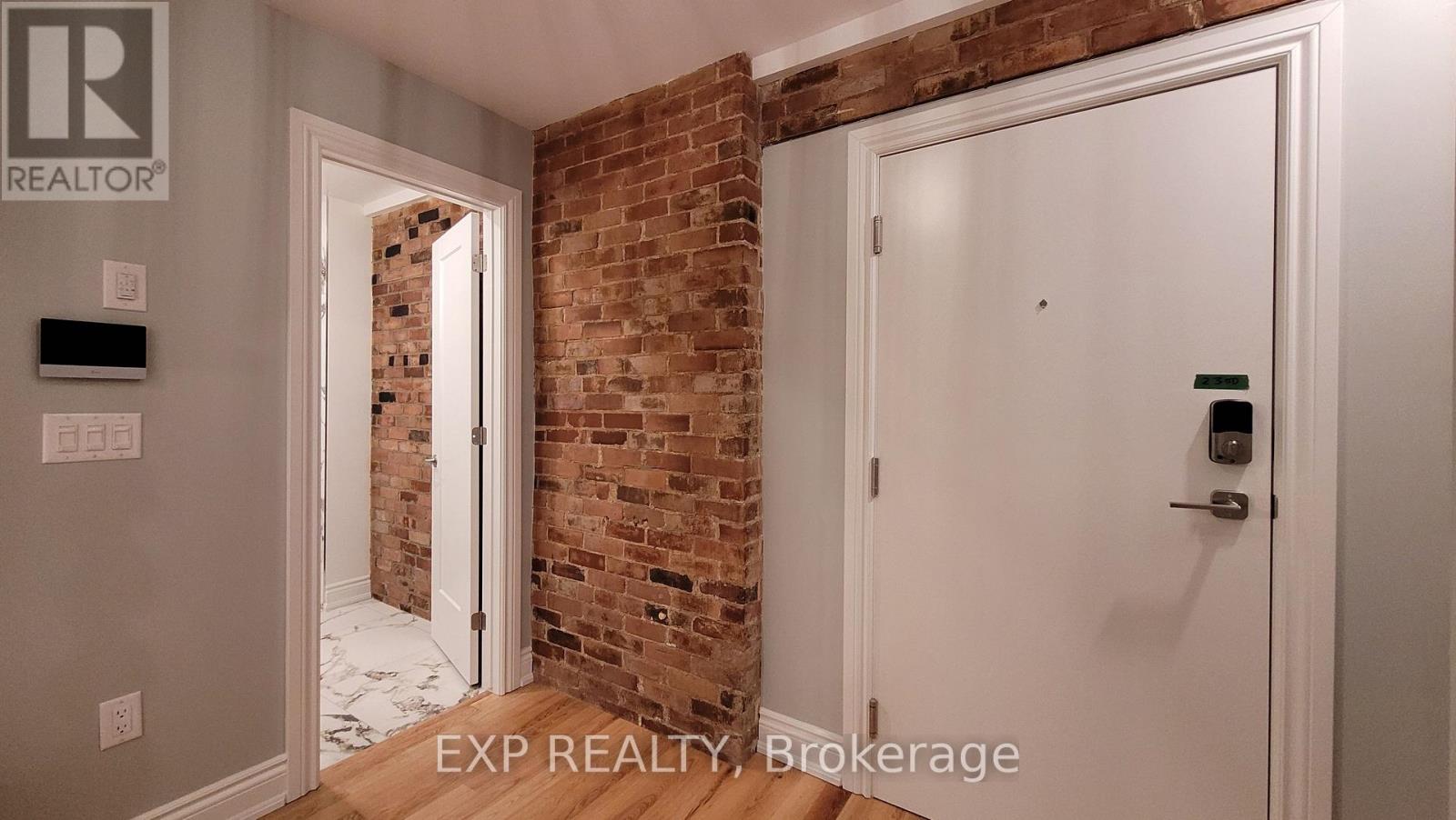 302 - 157 James Street, Ottawa, Ontario  K1R 5M4 - Photo 11 - X12972774