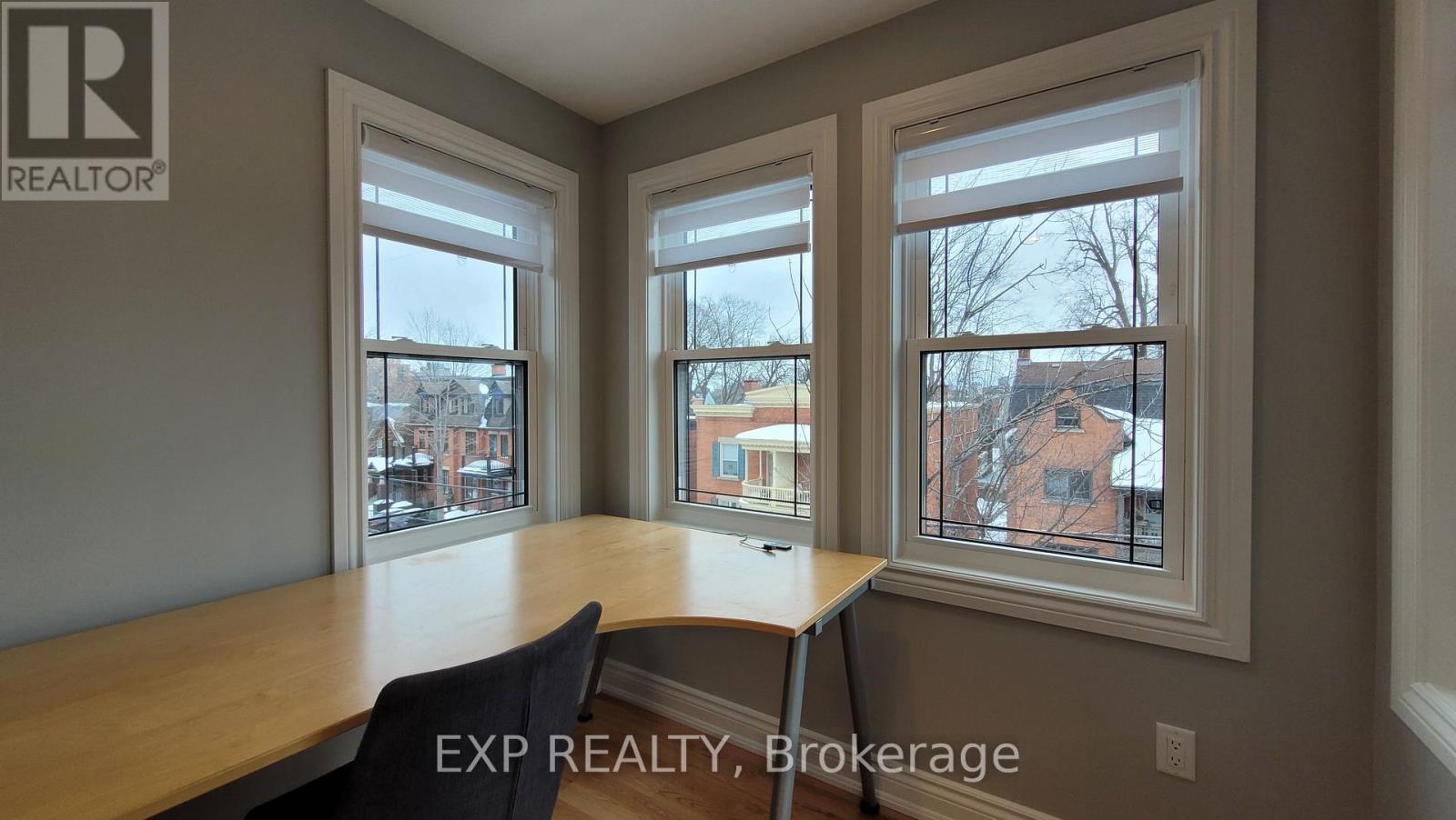 302 - 157 James Street, Ottawa, Ontario  K1R 5M4 - Photo 4 - X12972774