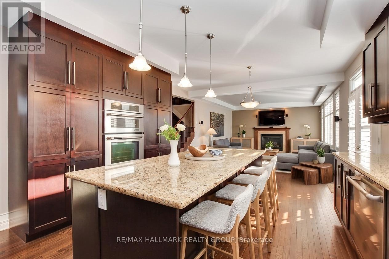 318 Rywalk Circle, Ottawa, Ontario  K1T 0C7 - Photo 4 - X12972784