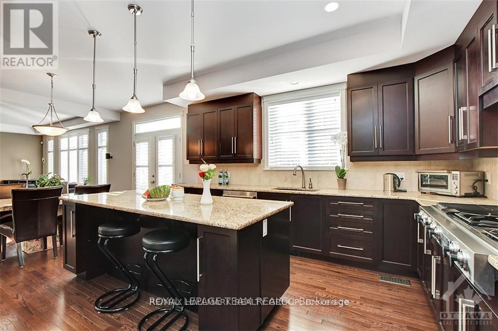 318 Rywalk Circle, Ottawa, Ontario  K1T 0C7 - Photo 9 - X12972784