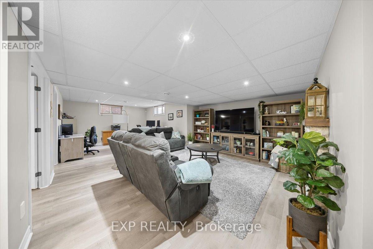 35 Honore Crescent, The Nation, Ontario  K0A 2M0 - Photo 35 - X12972830