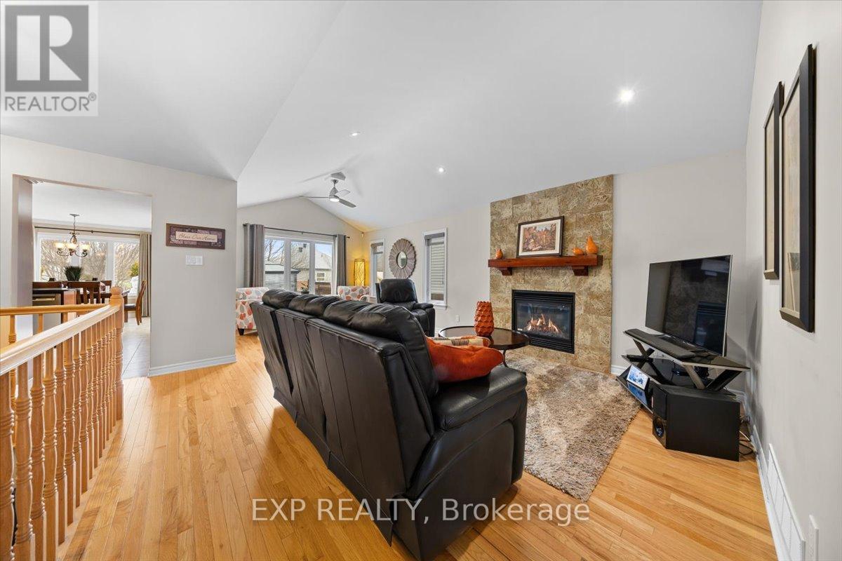 35 Honore Crescent, The Nation, Ontario  K0A 2M0 - Photo 6 - X12972830