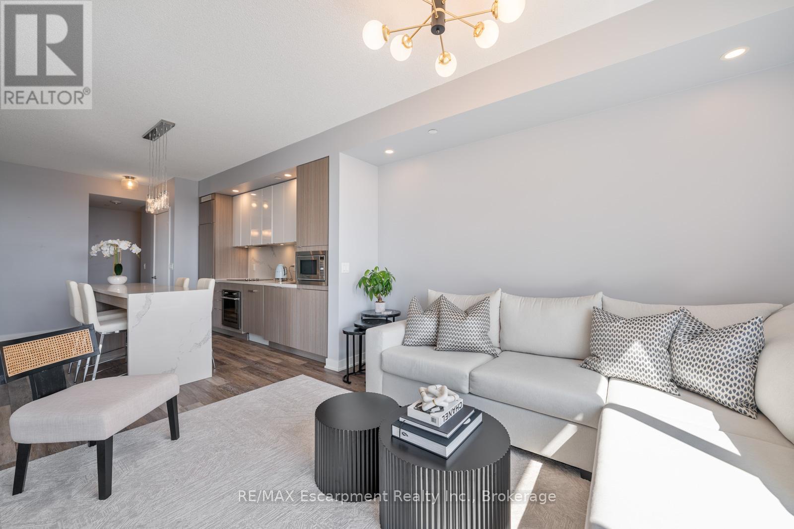 516 - 5220 Dundas Street, Burlington, Ontario  L7L 0J4 - Photo 14 - W12972904