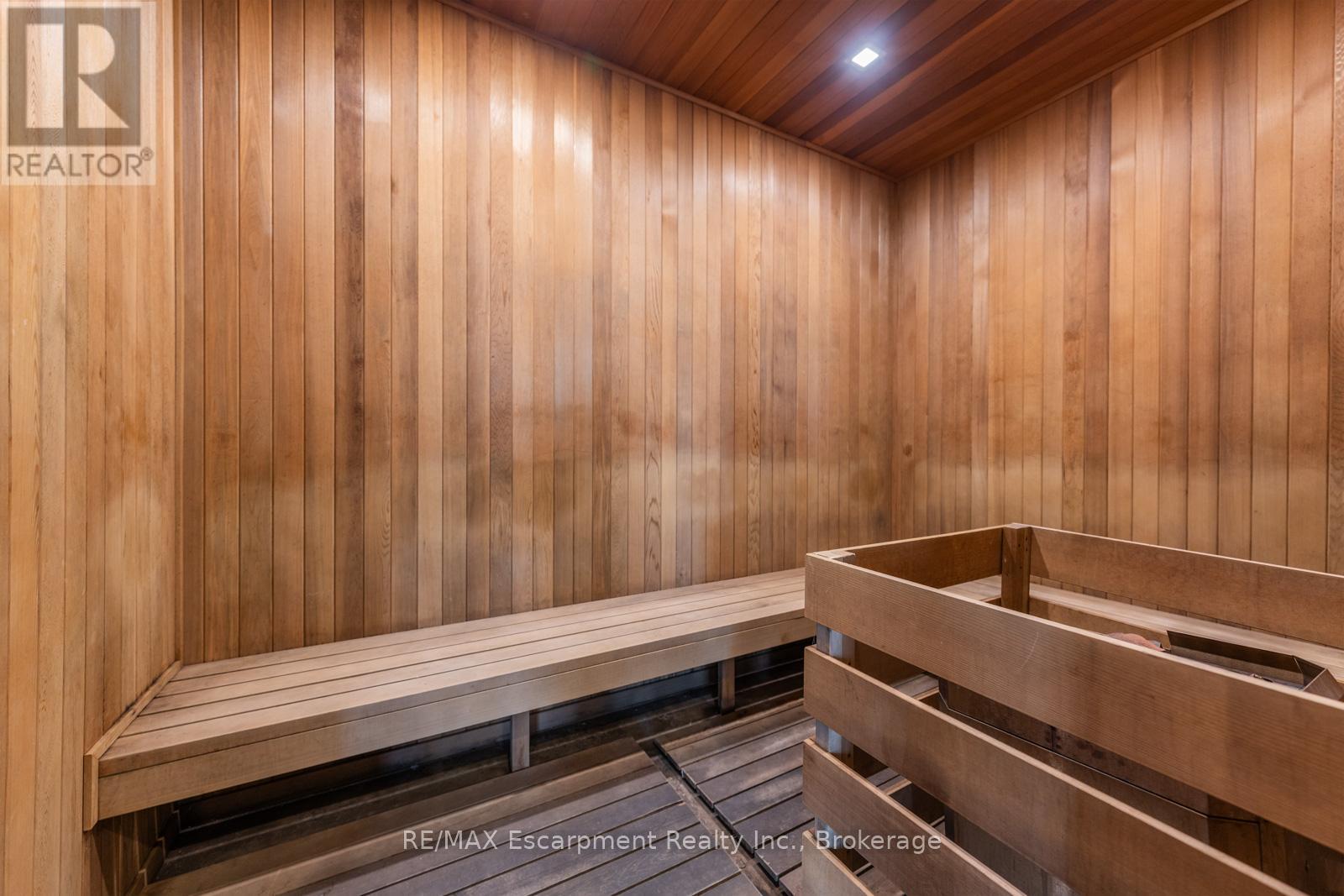 516 - 5220 Dundas Street, Burlington, Ontario  L7L 0J4 - Photo 29 - W12972904