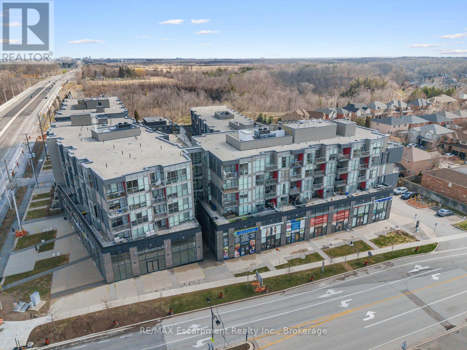 516 - 5220 Dundas Street, Burlington, Ontario  L7L 0J4 - Photo 3 - W12972904