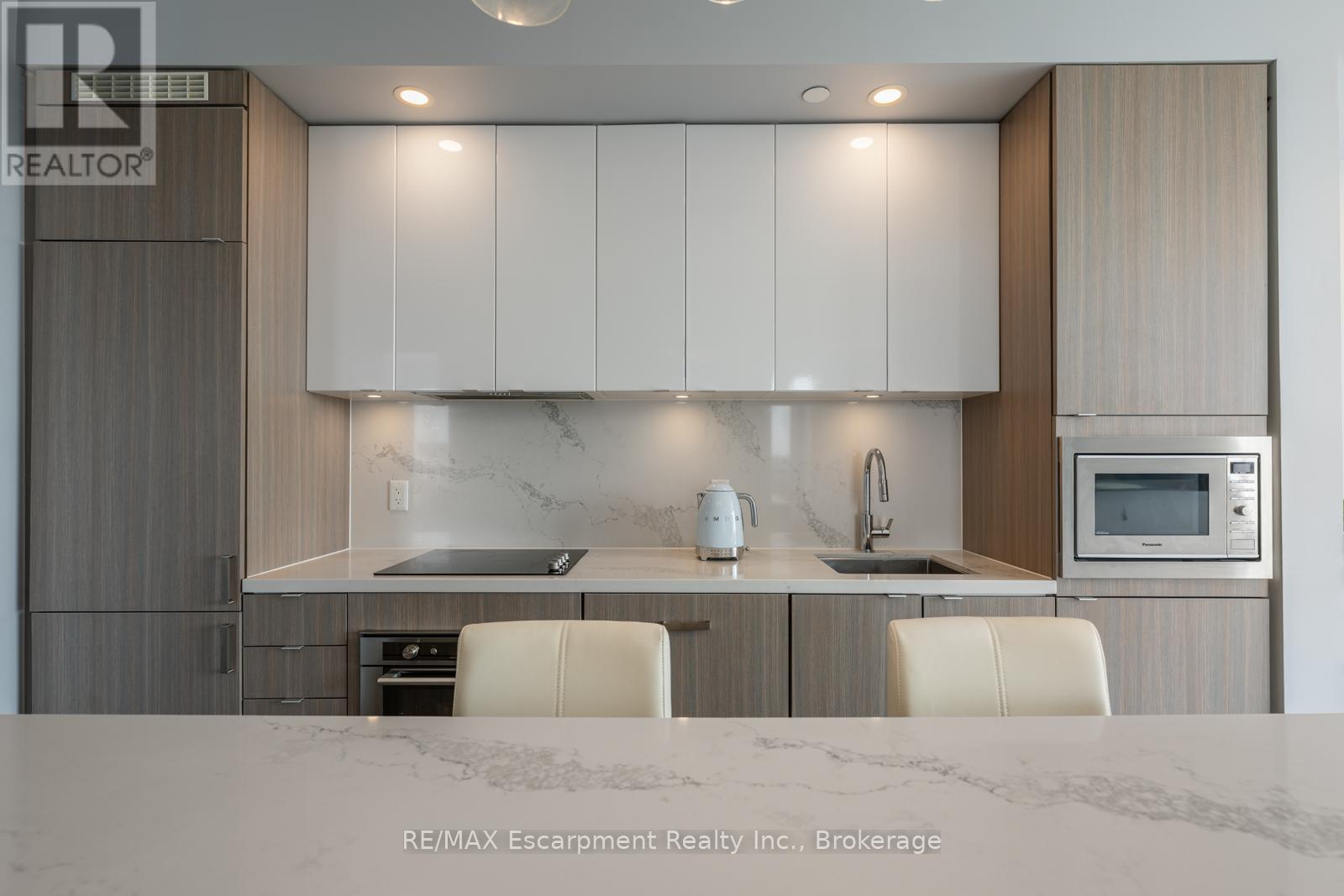 516 - 5220 Dundas Street, Burlington, Ontario  L7L 0J4 - Photo 7 - W12972904