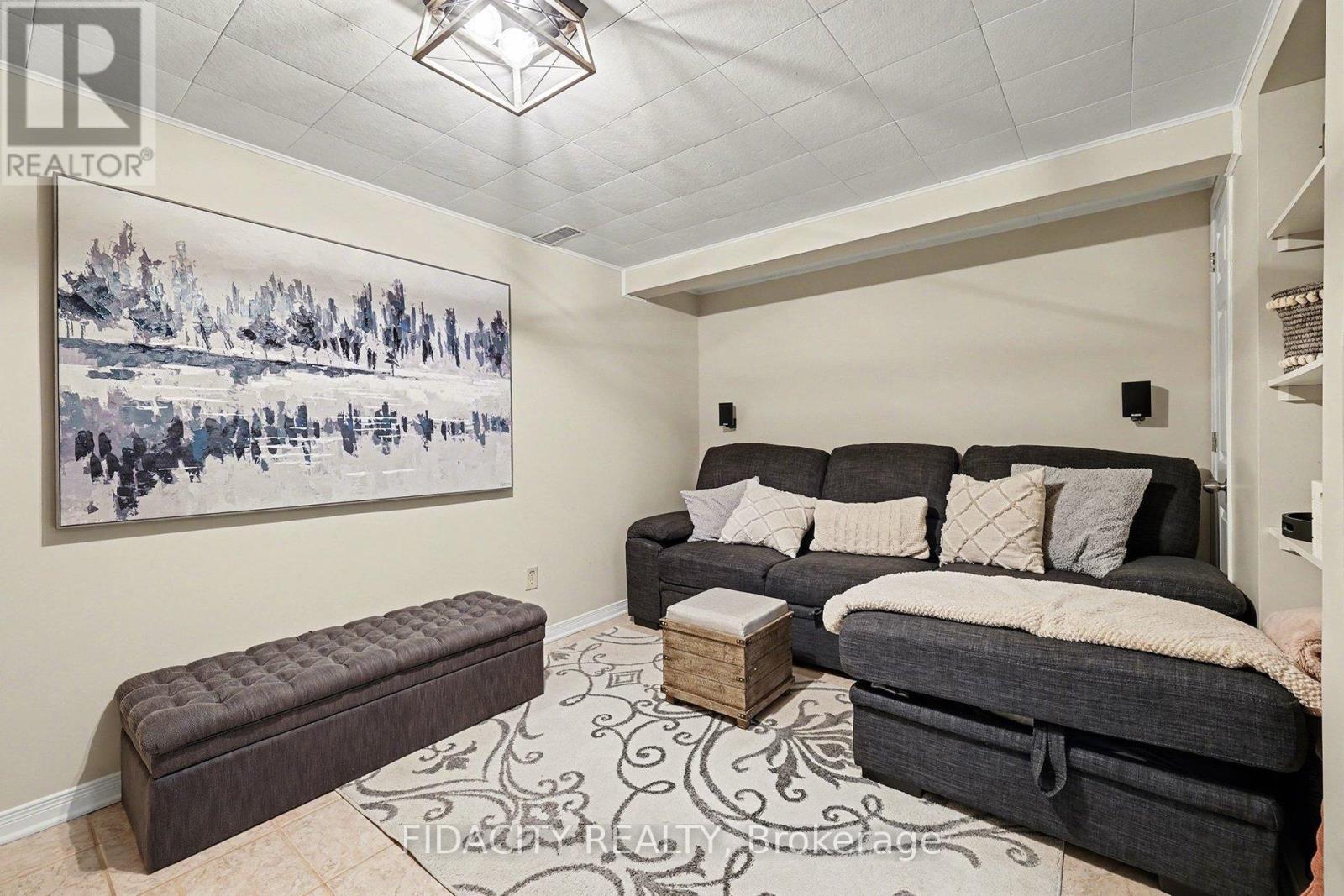 28 Glamorgan Drive, Ottawa, Ontario  K2L 1P9 - Photo 24 - X12967944