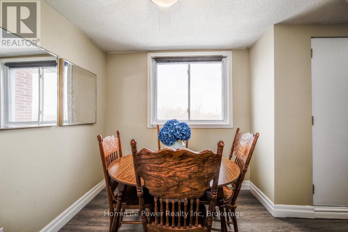 303 - 4 Avalon Place, Kitchener, Ontario  N2M 4N6 - Photo 12 - X12972884