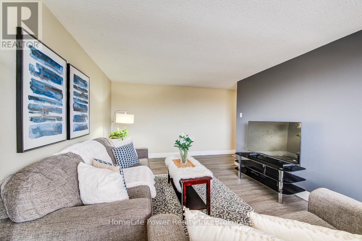 303 - 4 Avalon Place, Kitchener, Ontario  N2M 4N6 - Photo 16 - X12972884