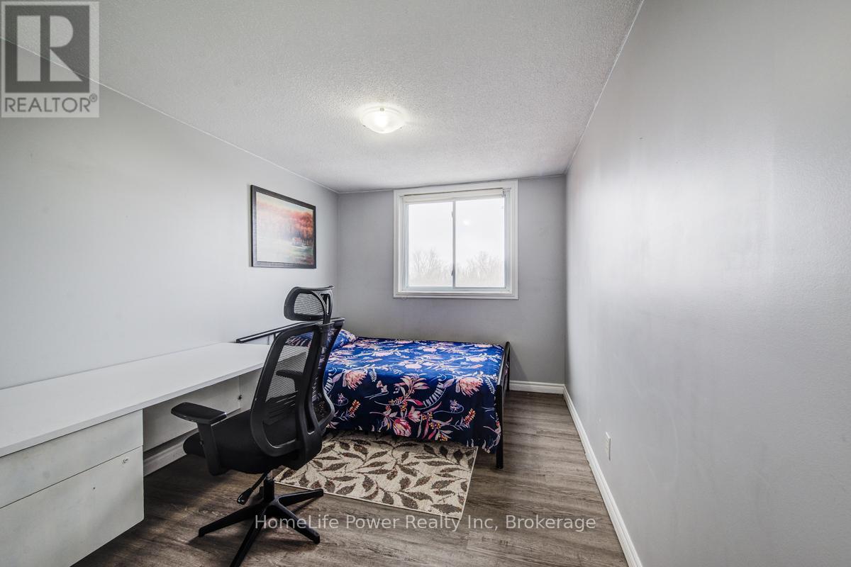 303 - 4 Avalon Place, Kitchener, Ontario  N2M 4N6 - Photo 20 - X12972884