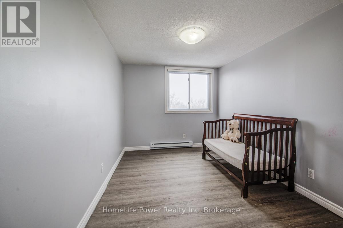 303 - 4 Avalon Place, Kitchener, Ontario  N2M 4N6 - Photo 23 - X12972884