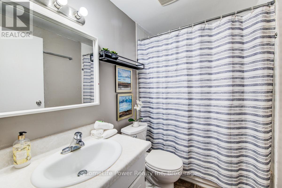 303 - 4 Avalon Place, Kitchener, Ontario  N2M 4N6 - Photo 24 - X12972884